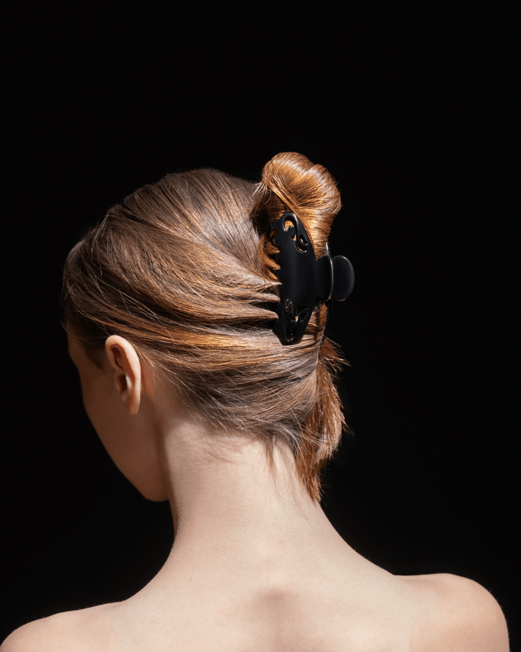 Melissa Large Claw Clip – Glossy Black - Sacrae Beauty