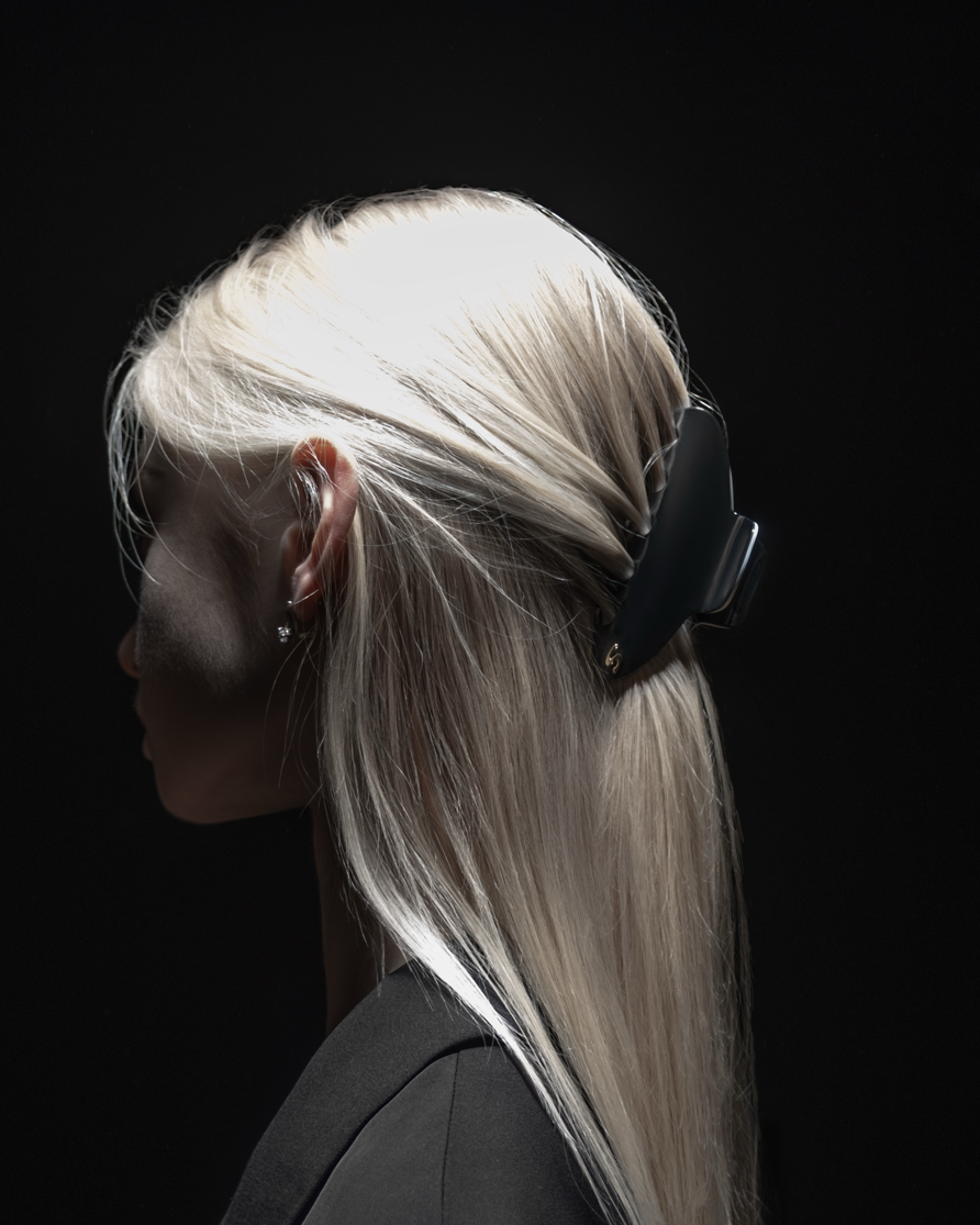 Lumière Medium Hair Clip — Glossy Black