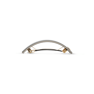 Barrette L Éclat Vert — detail of clasp and engraved S mark