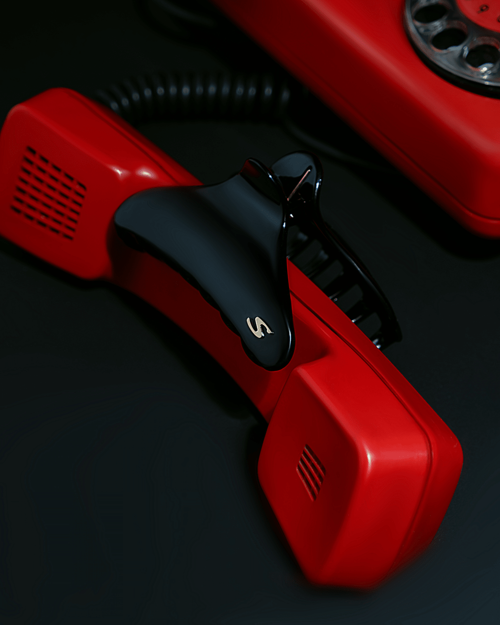 Large French Yoga Hair Clip – Glossy Black - Sacrae Beauty