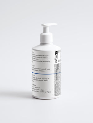 Sacrae Moisturising Conditioner — front label detail