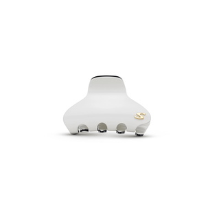 Sacrae Pince Iconique medium in cream and black — acetate claw clip against neutral background