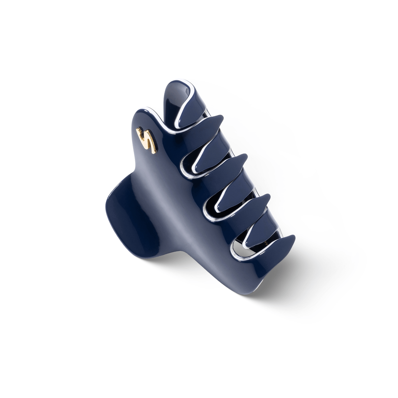 Sacrae Pince M Reputation Night — profile view showing depth and curve